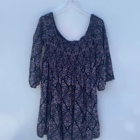 Torrid Challis Off-Shoulder Skater Dress Women’s Size 2 (634) - Picture 4 of 9